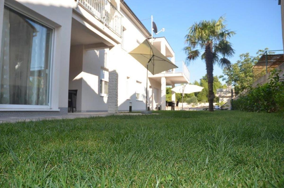 Apartments Villa Marina Водице Экстерьер фото